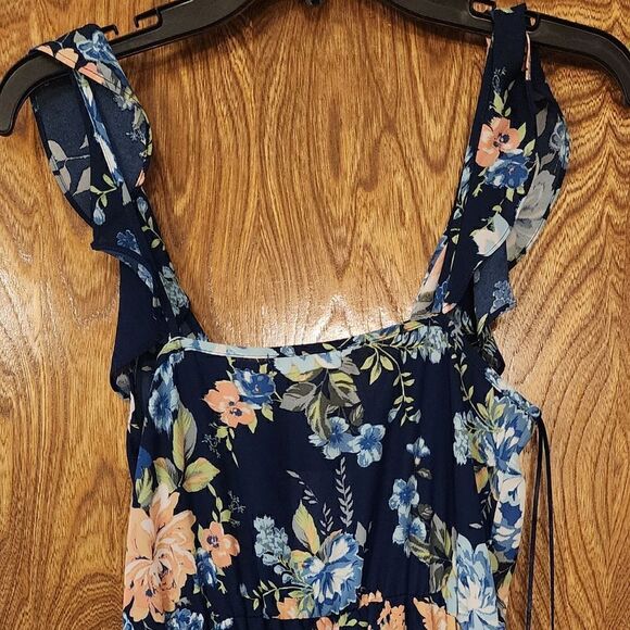 Socialite Ruffle Print Wrap Midi - Picture 3 of 6